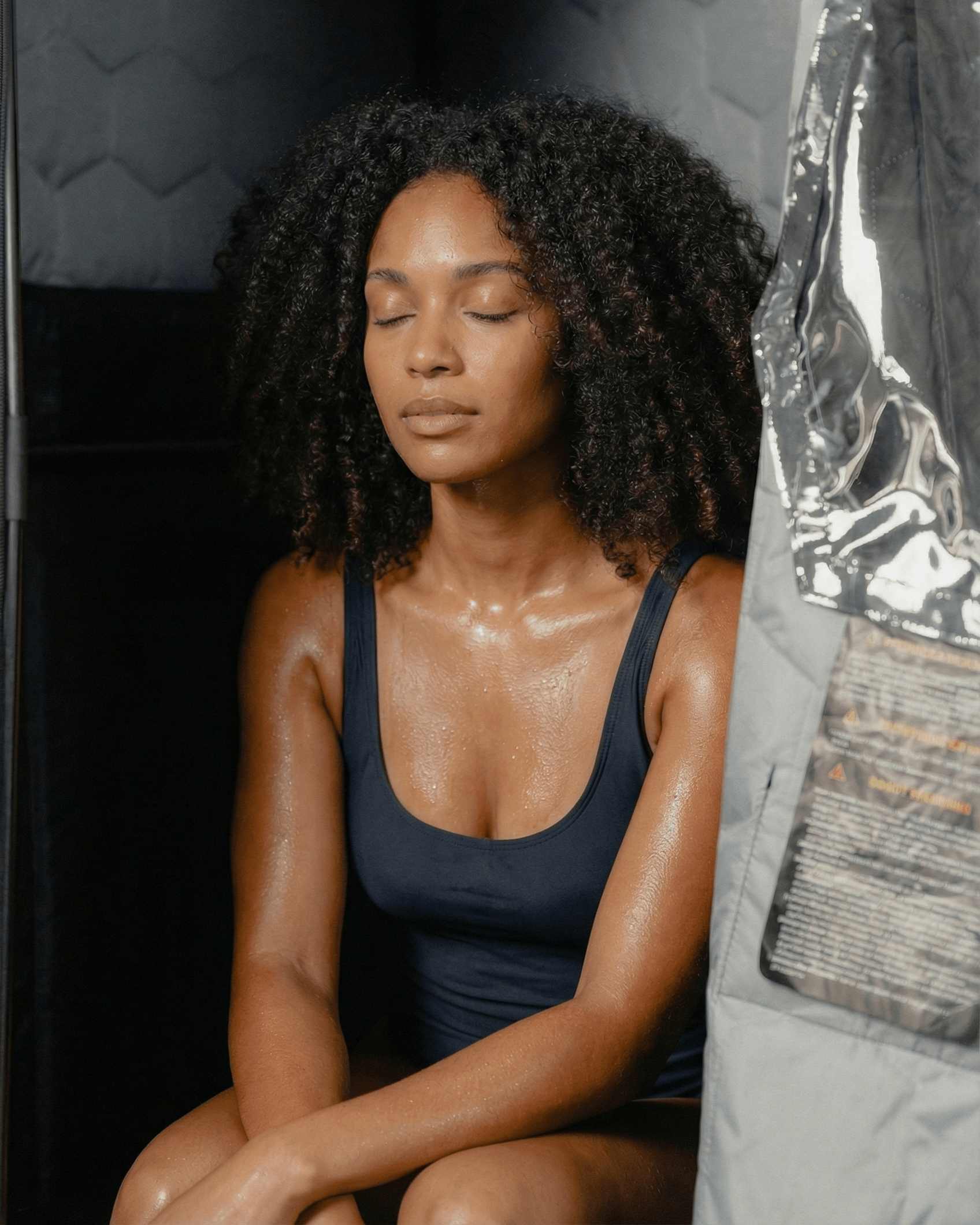 SaunaBox® Pulse PRO: Infrared Sauna with Red - light Therapy for muscle recovery and wellness - Peak Recovery Co.